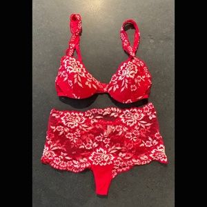 La Perla Chantilly Lace Padded Bra & Short Set